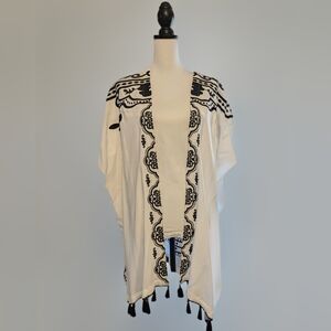 Chico's Embroidered Tassel Kimono Cardigan in White & Black Size Large/XL